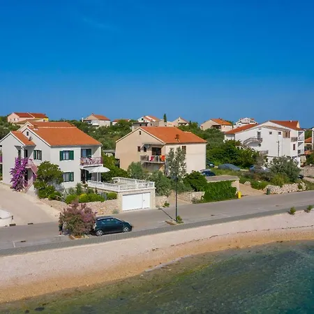 Duba Apartman Betina (Sibenik-Knin)